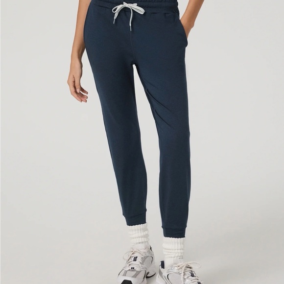 Vuori Performance Navy Jogger Pants M - Picture 2 of 5